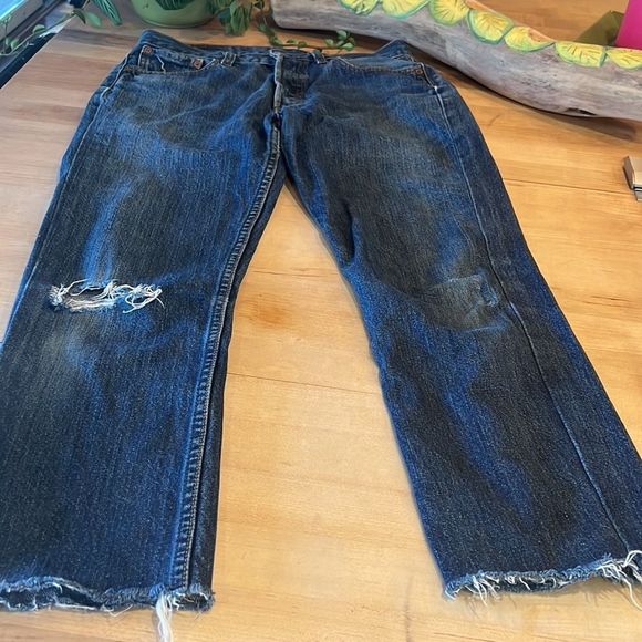 Levi’s 501 cropped Jeans - Picture 5 of 10